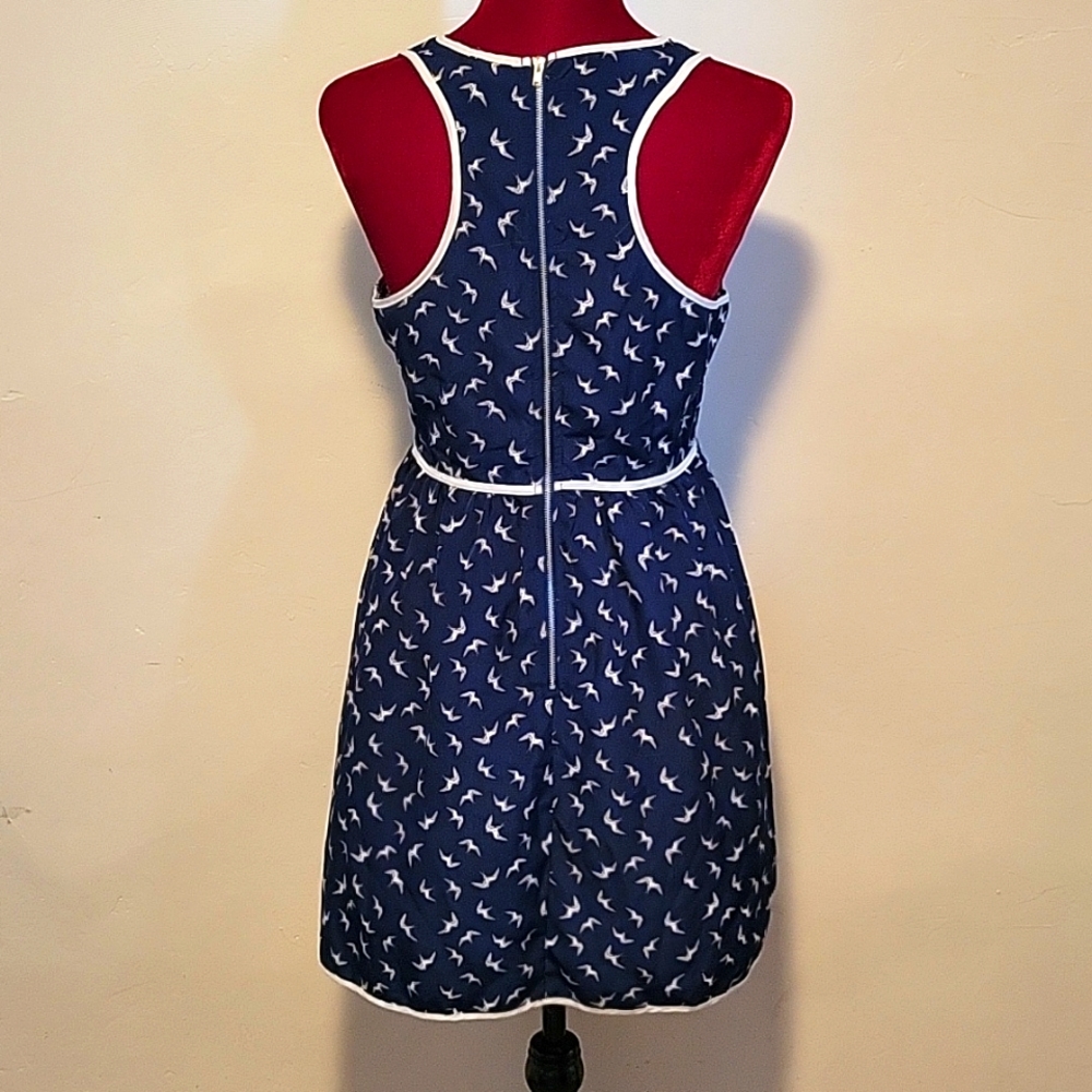 Sundress - Picture 2 of 4
